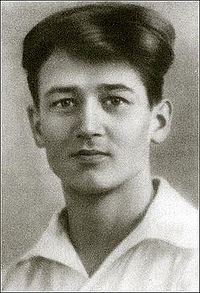 Гончар А. Т. (Олесь Гончар), советский писатель