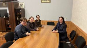 Odin_rabochij_den_s_vipusknikom